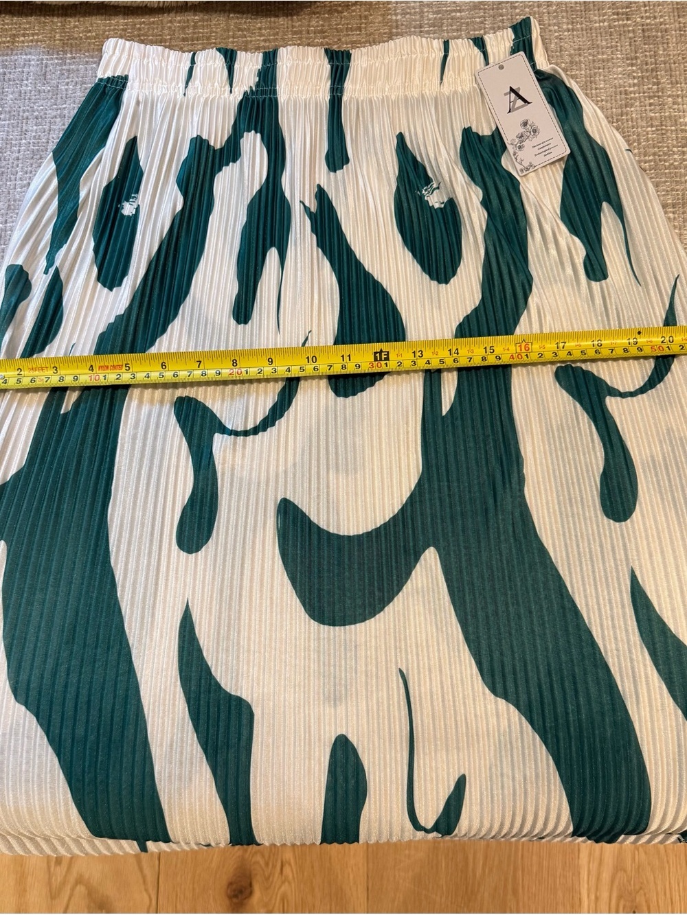 2 Pleated Abstract Print Midi Skirt Olive Green/Cream & Cream/Forest Green L/XL - Picture 14 of 15
